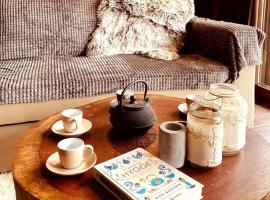 Pinecone Lodge, Eptalofos Wellness Chalet, hotel v destinaci Eptalofos