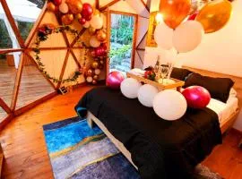 Elementium Glamping