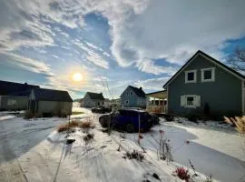 Osada Aurora Całoroczne domki z jacuzzi z widokiem na jezioro i góry