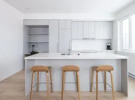 The Crescent One Bedroom Suite