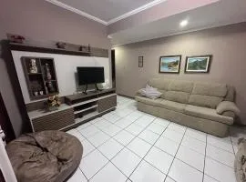 Apto no centro com garagem