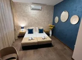 BoxRoom1