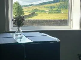 Riverside Retreat Sleeps 7