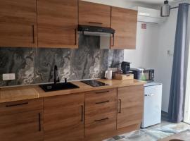 Résidence Dica T2, hotel i Port-Saint-Louis-du-Rhône