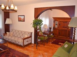 Belvárosi Classic Apartman 85 square meters, hotel v destinaci Szombathely