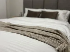 R&E Apartment