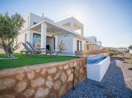 Serene and modern villa with Private Pool Stunning Views