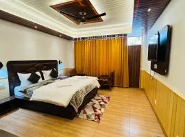 THE Midnight Garden Manali