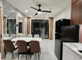 Premium Apartment - Vinhome Grand Park