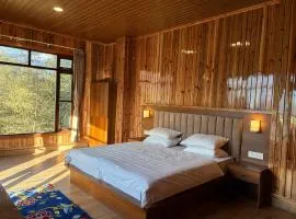 Gangtey Himalayan Suites
