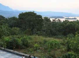 Rustic Lakeside Private Escape With Huge Private Pool 2min From Lake