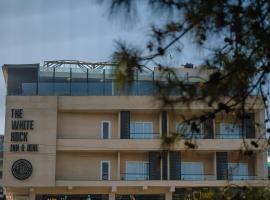 The White Rock Inn & Dine, three-star hotel in Shillong