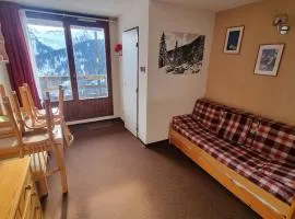 Studio Vue Montagne, Skis aux pieds, Garage inclus