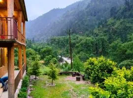 Tirthan Pine View Home stay