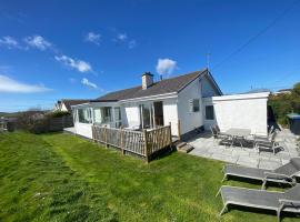 Amazing Sea Views, Short Walk to the Beach, caba&ntilde;a en Rhoscolyn