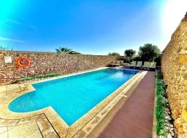 Hemda Holiday Home