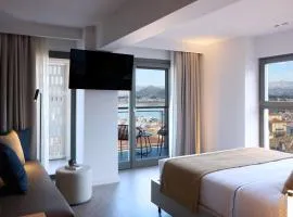 Naus Hotel