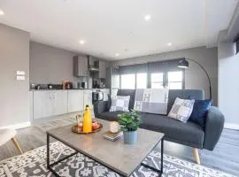 BRAND NEW Luxury Home by City SuperHost