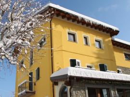 Hotel Gabriella, hotel cerca de Lago della Ninfa Chairlift, Fanano