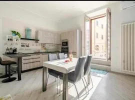 Casa Vacanze San Giacomo, Comfort Apartament in Centro Storico a pochi passi dalla Stazione Centrale