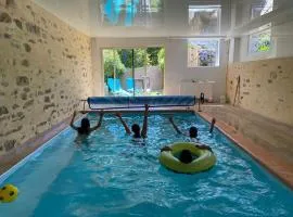 La Villa du Cap - indoor pool - billiards table