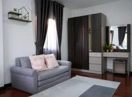 บ้านชลดา