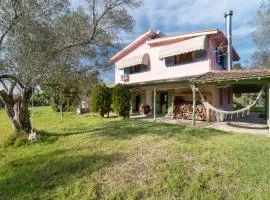 Lefkadas Bohemian Cottage