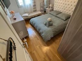 A 10 mins d'aéroport d'ORLY logement lumineux chaleureux, homestay in Athis-Mons