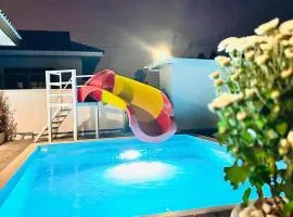 Victoria Poolvilla Pattaya by Chon