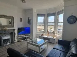 Stunning Beachfront Apartment Sleeps 4