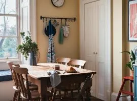 Beautiful central Edinburgh Apartment