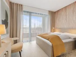 LAM Sophisticated - AC - Balcony