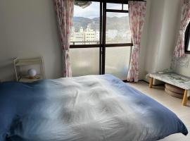 Peace Wing 6D North River Hotel, hotel v destinaci Kami-nagarekawachō