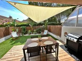 Appartement standing avec jardin, Clim, wifi, proche des plages