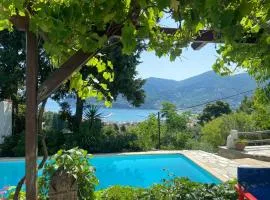 Romantic Lemonia Cottage