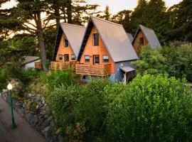 Stylish Cabin with River Views ArtBliss II