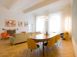 Casa San Martino, stylish flat with stunning views of Lucca s cathedral