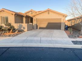 Red Mountain Retreat: Paradise Village #5, hotell sihtkohas Santa Clara