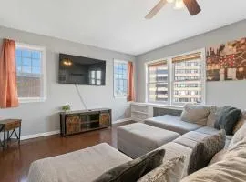 Escape to Raleigh Ave 3 Steps from the Beach