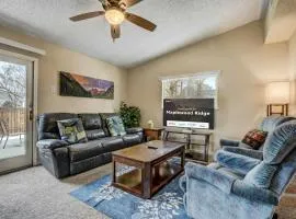 Sleeps 12, near UCCS & USAFA - Family Retreat w BBQ Grill