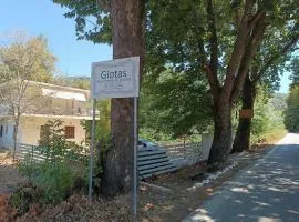 GIOTAS Apartments
