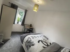 Cosy Charming room in big house