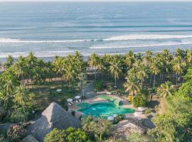 Hotel Clandestino beach resort, hotel v destinaci Parrita