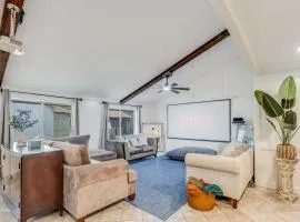 Saddle Up Stay Vacational Home Pool Tennis Court & TV Projector!
