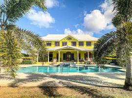 Villa Ola Kala, hotel i Lowlands