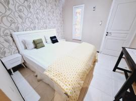 Urbanview Roemah Tanjung Blitar，勿里達的飯店