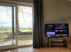 Ballyhoura Country Retreat 1 Bedroom Apartment, hotel v destinaci Kildorrery