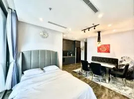 Top Luxury Apt In Vinhomes Metropolis