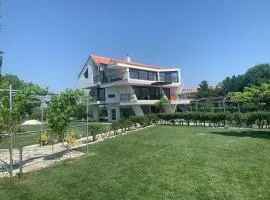 Villa IVIA
