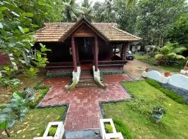 Kerala Heritage Home - Periya Veedu